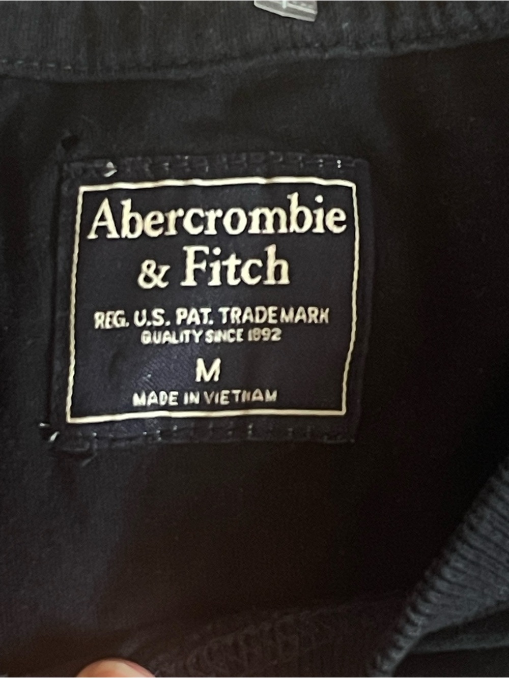 ♡ Abercrombie & Fitch Navy Blue Tee - Picture 3 of 4
